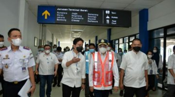 Menteri Budi Karya dan Wali Kota Gibran Lihat Progres Peningkatan Fungsi Terminal Tirtonadi Solo