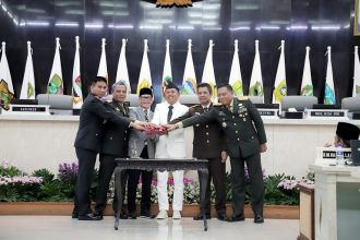 DPRD Jabar Gelar Rapat Paripurna, Gubernur Dedi Mulyadi Sampaikan Pidato Perdana
