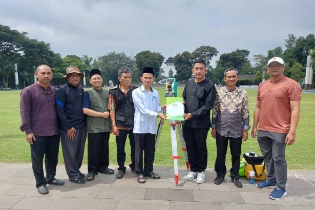 Menyambut Idul Fitri, BHRD Jawa Barat Kalibrasi Arah Kiblat Lapangan Gasibu
