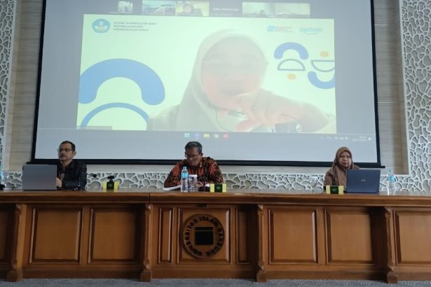 FTK Unisba Gelar Seminar Pendidikan “Pembelajaran Mendalam (Deep Learning)”