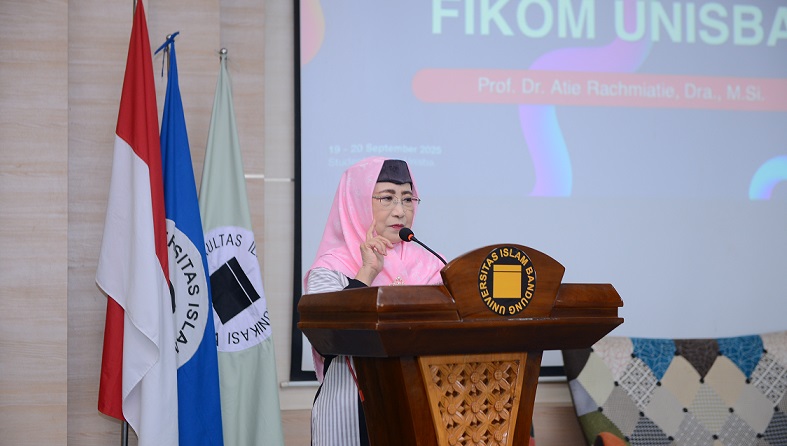 Fikom Unisba Gelar Taaruf & PPMB 2025: Bangun Sinergi Mahasiswa Baru Lewat Konsep Connect, Collaborate, Conquer