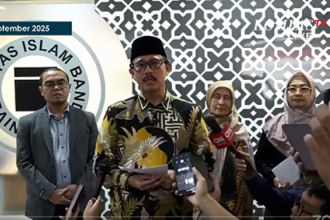 Rektor Unisba, Prof. Ir. A. Harits Nu’man, M.T., Ph.D., IPU., ASEAN Eng., menyesalkan tindakan anarkis dan represif yang dilakukan oleh aparat kepolisian kepada mahasiswa, sekaligus mengutuk keras penggunaan gas air mata yang diarahkan hingga mengenai area kampus. Unisba memohon kepada Polda Jawa Barat untuk mengamankan kampus ini menjadi kampus yang bersih dan bukan sebagai basis tindakan-tindakan anarkis.