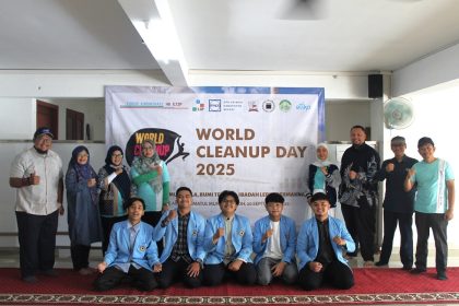 Unisba dan DPK Apindo Dorong Desa Bersih dan SDGs Lewat World Clean Up Day 2025