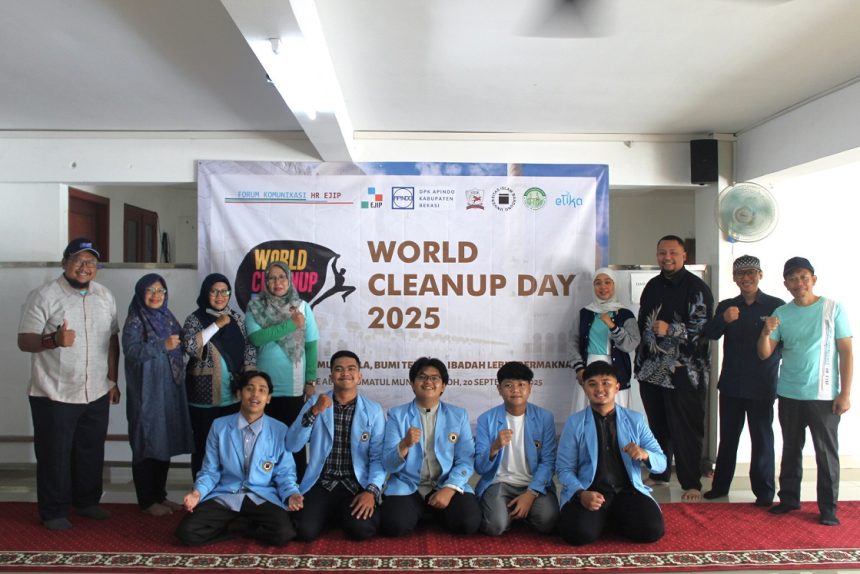 Unisba dan DPK Apindo Dorong Desa Bersih dan SDGs Lewat World Clean Up Day 2025