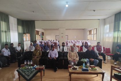 FK Unisba  PKM Sosialisasi dan Pendampingan Kesehatan Reproduksi di SMK Sentosa Garut