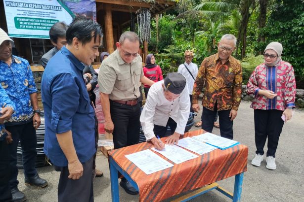 Unisba Gelar PKM di Kampung Adat Kuta: Pemberdayaan Tata Kelola Air Bersih dan Antisipasi Kebakaran