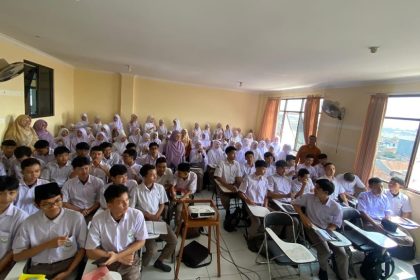 Prodi PAI Fakultas Tarbiyah & Keguruan Unisba Gelar Pelatihan Menulis Berbasis AI di Pesantren Persis 45 Rahayu Bandung