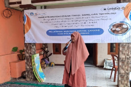 Pelatihan Business Model Canvas dan Pelayanan Prima Dorong Penguatan Usaha Limbah Singkong di Kecamatan Cimenyan 