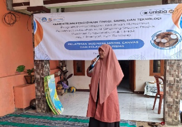 Pelatihan Business Model Canvas dan Pelayanan Prima Dorong Penguatan Usaha Limbah Singkong di Kecamatan Cimenyan 