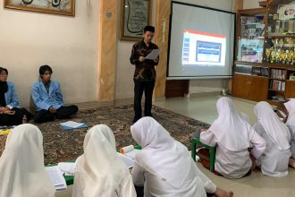 Sambut Hari Santri 2025, Fakultas Syariah Unisba Gelar Pelatihan Waris di Pesantren Daruttaubah Bandung