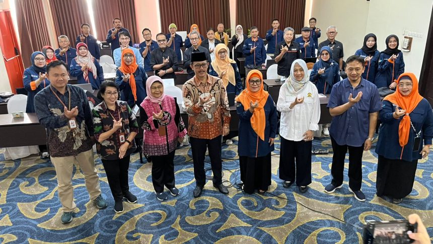 LSP Unisba Tingkatkan Kompetensi Asesor melalui RCC di Hotel Grand Tebu Bandung