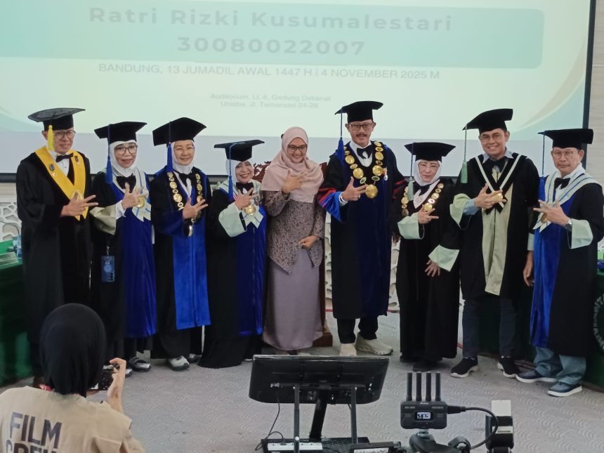 Ratri Rizki Kusumalestari Raih Gelar Doktor Ilmu Komunikasi Unisba: Ungkap Budaya Bermedia Gen Z dalam Menghadapi Hoaks