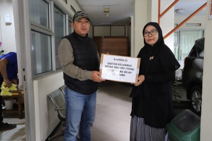 3IKB Unisba Salurkan Bantuan bagi Korban Longsor di Cisarua KBB