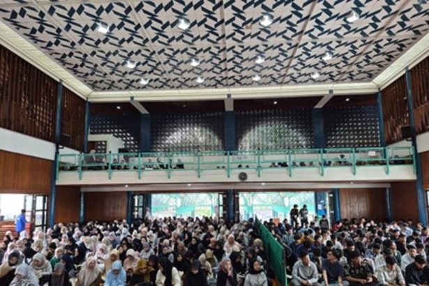 Perkuat Spiritualitas Kampus Islami, Unisba Gelar Tasmī’ Al-Qur’an untuk Mahasiswa