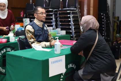 UPT Klinik Unisba Gelar Bakti Sosial Kesehatan