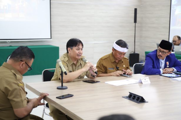 Unisba Kembangkan Model Pengelolaan Sampah Berbasis Teknologi dan Social Engineering