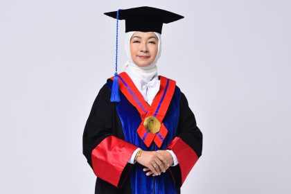 Prof. Dr. Ratna Januarita, S.H., LL.M., M.H., Guru Besar Baru Unisba yang Kembangkan Keilmuan Hukum Kontrak  