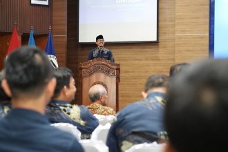 Pelepasan Dosen Purnabakti FT Unisba, Wujud Penghargaan atas Pengabdian