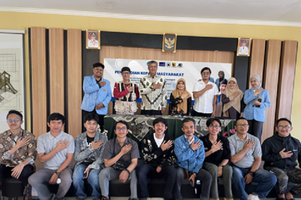 Tim PKM Unisba: Dorong Pemberdayaan Komunitas Arsitek Desa Al Munawwar  Citaman Nagreg 