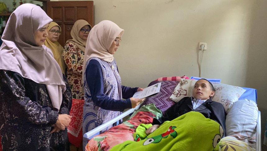 Semangat Juang Nafis - Bukti Ketekunan Mahasiswa Fikom Unisba dalam Menyelesaikan Skripsi