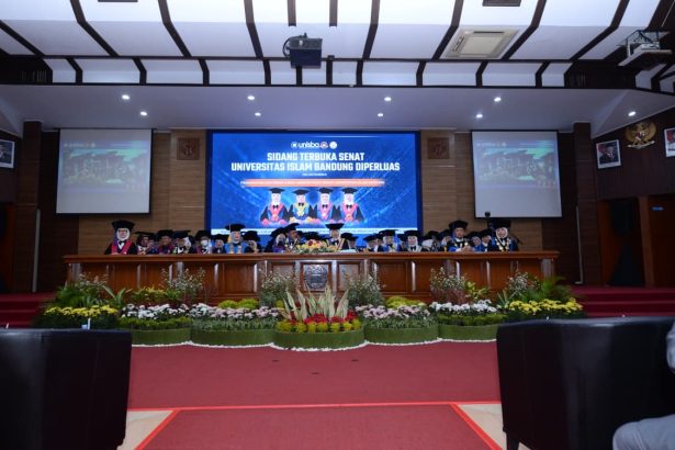 Unisba Kukuhkan Empat Guru Besar Baru, Perkuat Kualitas SDM Akademik