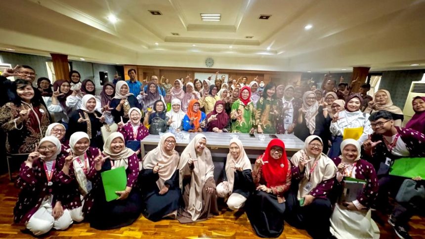 Lab Simulasi Fikom Gelar pelatihan Public Speaking untuk Calon Kepala Sekolah, Sekolah Lansia Jawa Barat