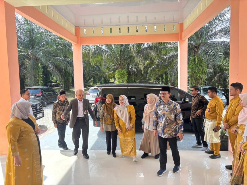 Rektor Unisba Hadiri Visitasi Pembukaan Fakultas Kedokteran Universitas Pahlawan Tuanku Tambusai