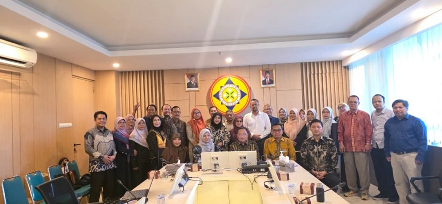 FEB Unisba Perkuat Kolaborasi Akademik melalui Kunjungan Profesor ke Unpam