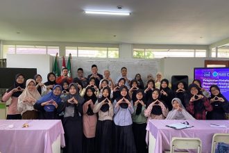 LPPM Unisba Perkuat Ketahanan Pesantren Hadapi Krisis Iklim: Mendorong ABS Bandung Kembangkan Kompos Berkelanjutan