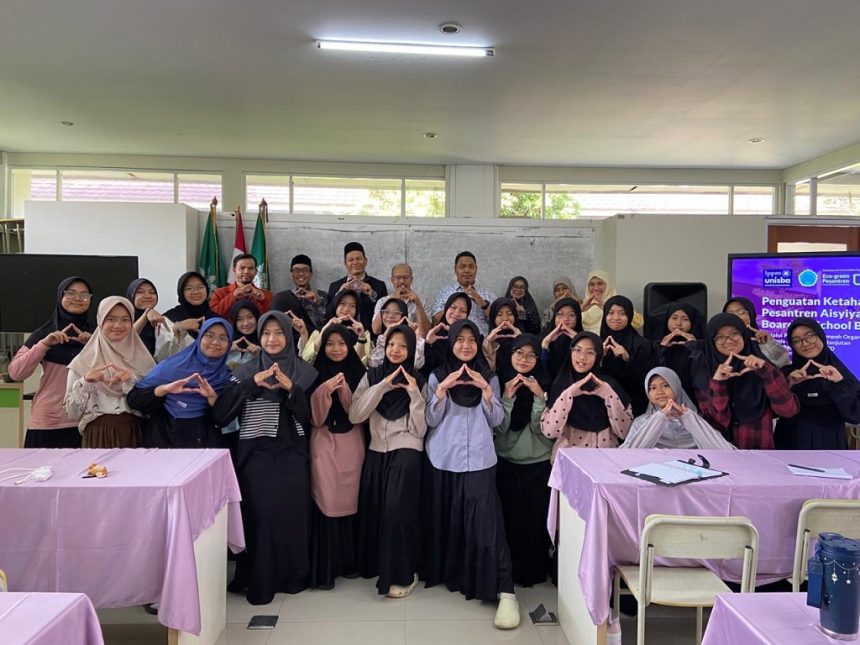 LPPM Unisba Perkuat Ketahanan Pesantren Hadapi Krisis Iklim: Mendorong ABS Bandung Kembangkan Kompos Berkelanjutan