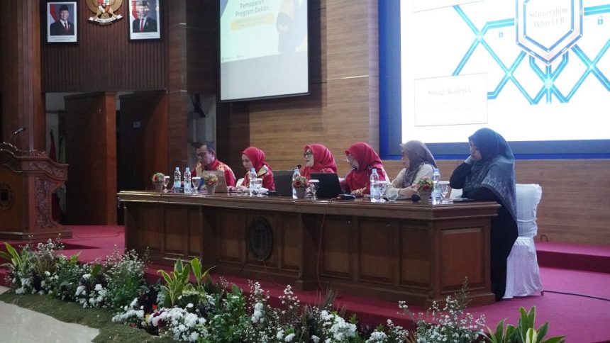FEB Unisba Gelar Rapat Kerja 2026 Perkuat Sinergi dan Akselerasi Pencapaian Target Strategis