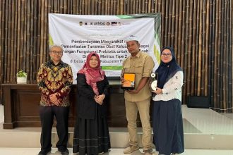 Cegah Diabetes Sejak Dini, Tim PKM Farmasi Unisba Dorong Pemanfaatan TOGA di Desa Cianting Purwakarta