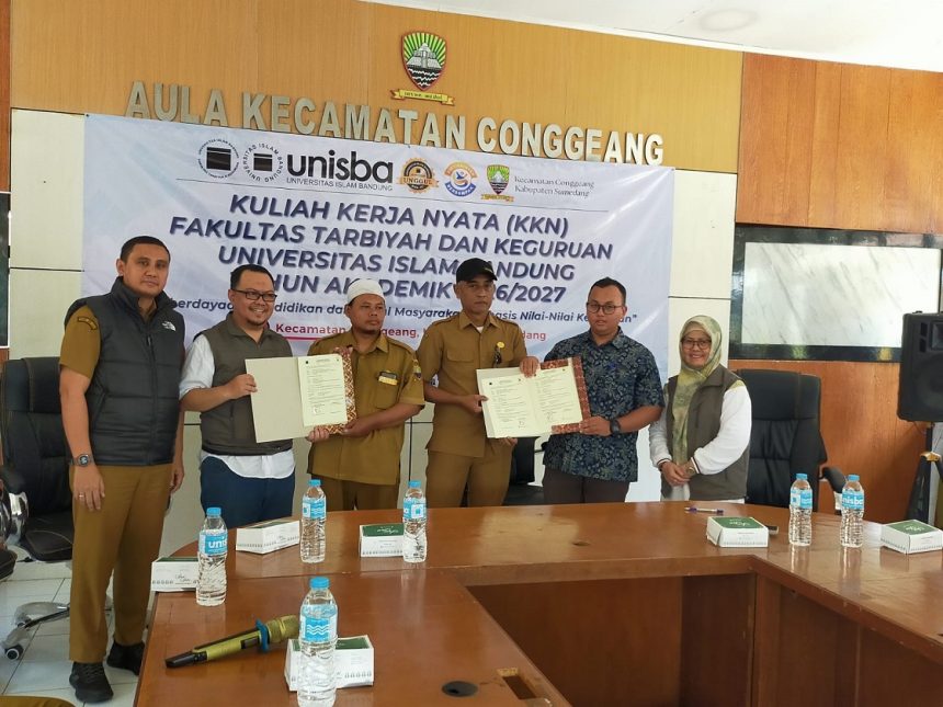 FTK Unisba TErjunkan 127 Mahasiswa KKN di Kecamatan Conngeang, Perkuat Pengabdian dan Pemberdayaan Masyarakat  