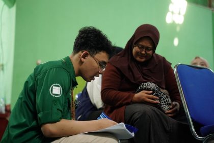FK Unisba Layani 360 Warga Desa Patrolsari Lewat Bakti Sosial dan Edukasi Kesehatan