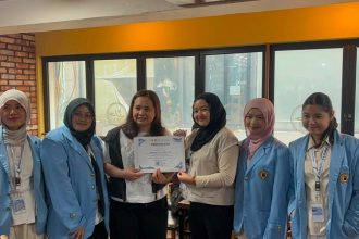 Prodi Manajemen FEB Unisba Gelar PKM Internasional di Warung Jaya Busan 
