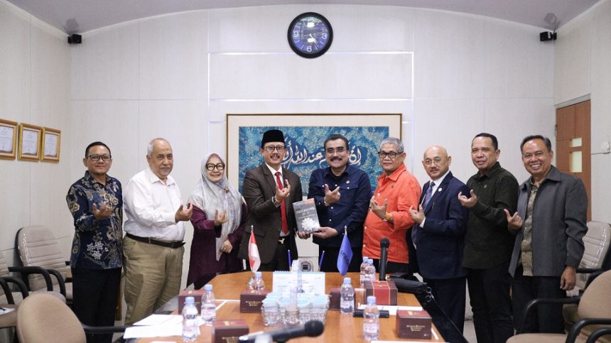 Unisba dan PERADI Profesional Perkuat Sinergi Pengembangan Pendidikan Profesi Advokat