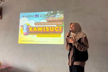 PKM Unisba Percepat Pengembangan KAWISUCI, Warga Kampung Cileuweung Ikuti Sosialisasi SOP dan Simulasi Tiga Atraksi Wisata