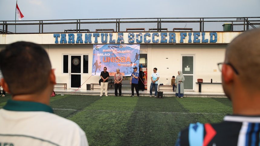 Milad ke-68 Unisba: Rektor Harits Resmi Kick Off Turnamen Mini Soccer, Utamakan Sportivitas dan Kebersamaan