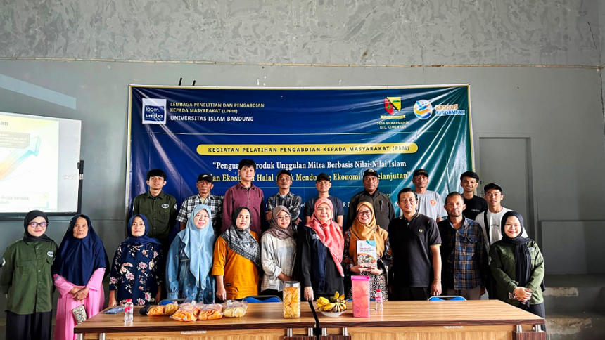 Tim PkM Unisba Dampingi UMKM Desa Mekarmanik Lewat Sertifikasi Halal dan Pemasaran Digital
