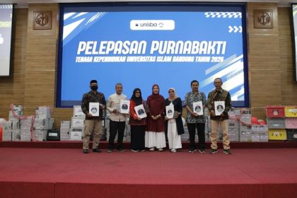 Unisba Pererat Silaturahmi Tenaga Kependidikan melalui Pertemuan dan Pelepasan Purnabakti