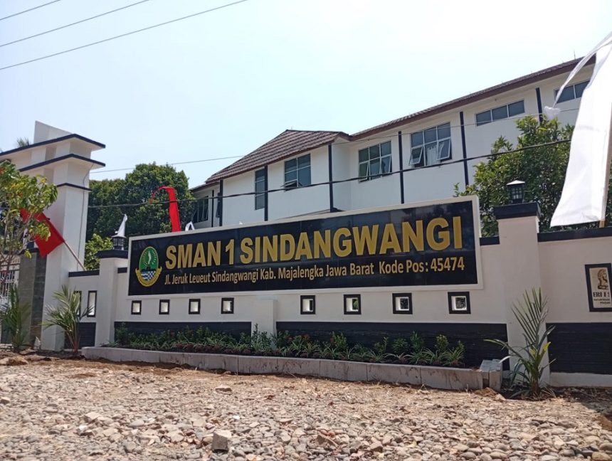 Revitalisasi SMAN 1 Sindangwangi Tingkatkan Sarana Pembelajaran Siswa