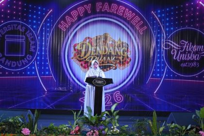 Fikom Unisba Lepas 239 Lulusan Doktor, Magister, dan Sarjana Melalui "Dendang Ruang"