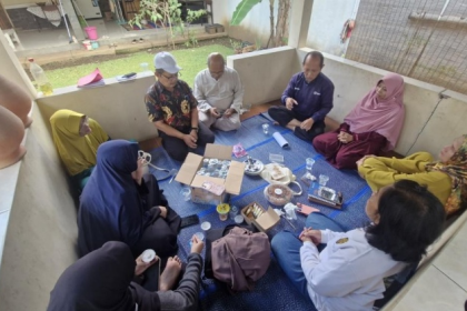 Mahasiswa Profesi Psikologi Unisba Perkuat Sense of Community Warga Buruan SAE Ekoswara Permata