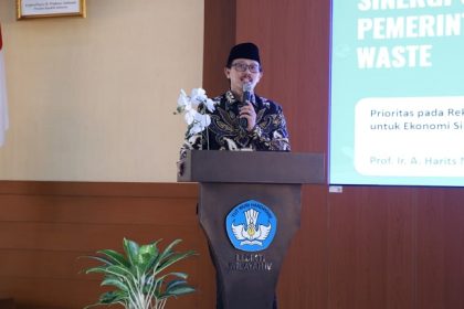 Rektor Unisba Paparkan Best Practice “Sampah Tuntas” dalam Program GRADASI LLDIKTI IV